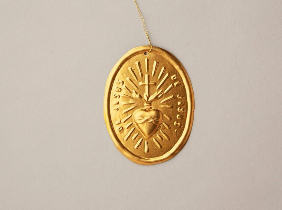 Gold Single Heart Pressed metal decorations