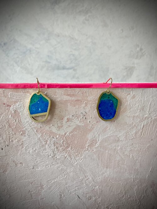 Cleaved Oval Blue Earrings