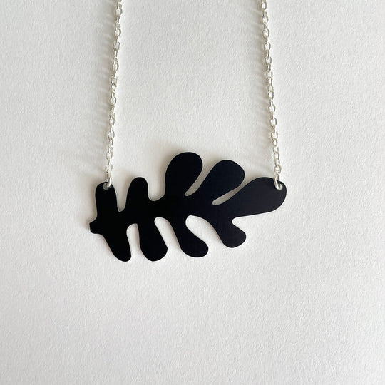 Brack Necklace in black aluminium by Tom Pigeon