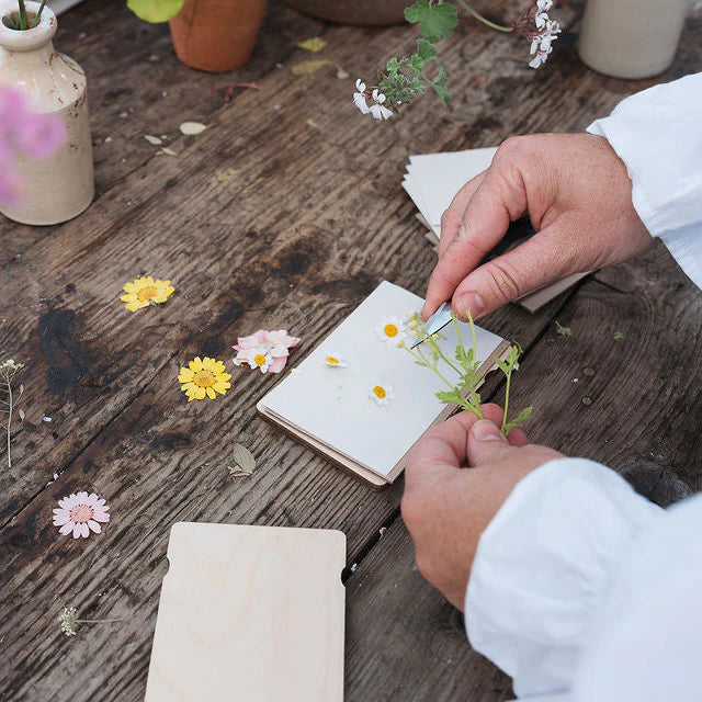 Pocket Flower Press by Studio Wald