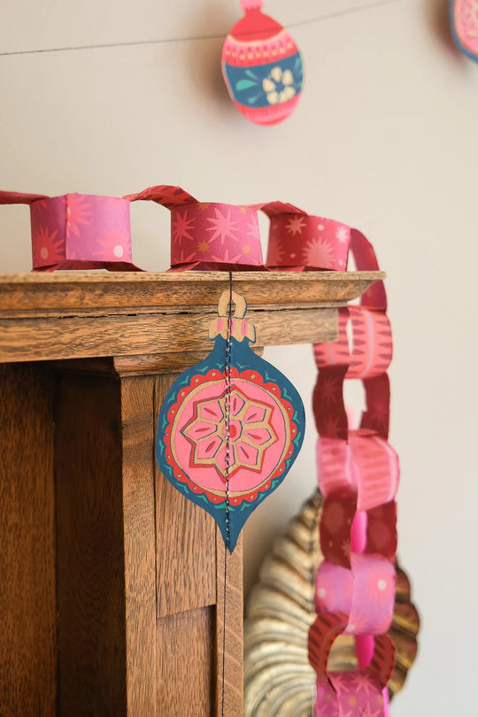 Pink Paper Chain Kit by East End Press