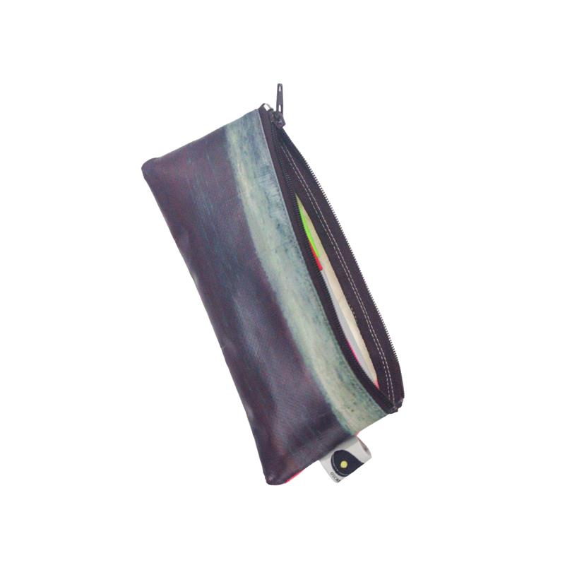 Nutcase bag by Oscar Munro