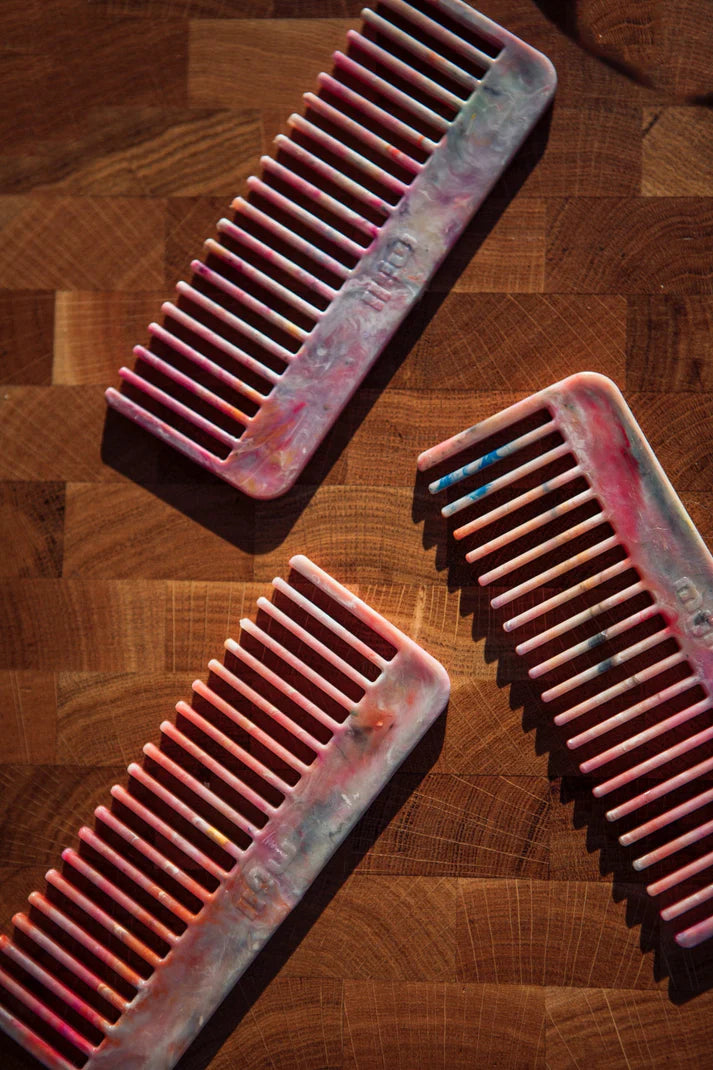 Van'ish Pink Comb by Mull Club