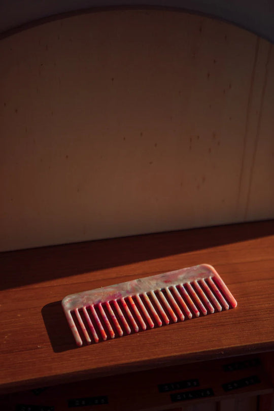 Van'ish Pink Comb by Mull Club