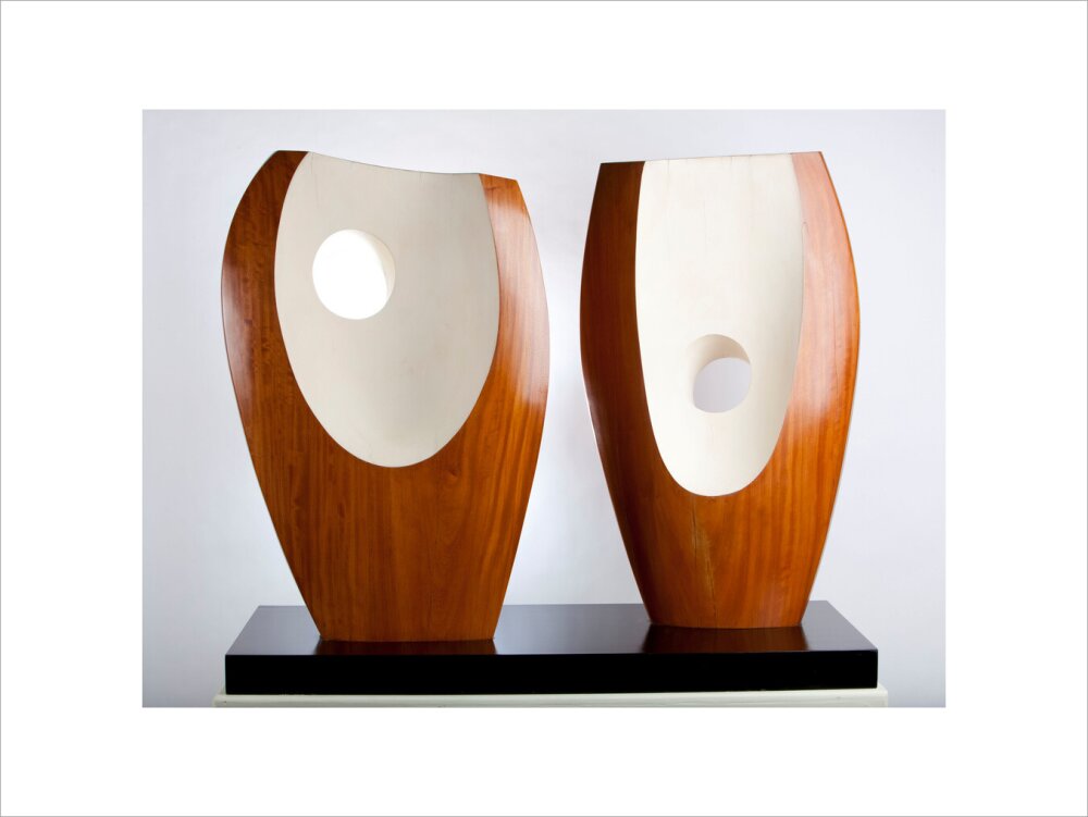 Barbara Hepworth, Two Forms with White (Greek)