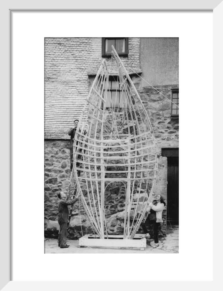 Barbara Hepworth working on the first stage of Winged Figure prototype, 1962.