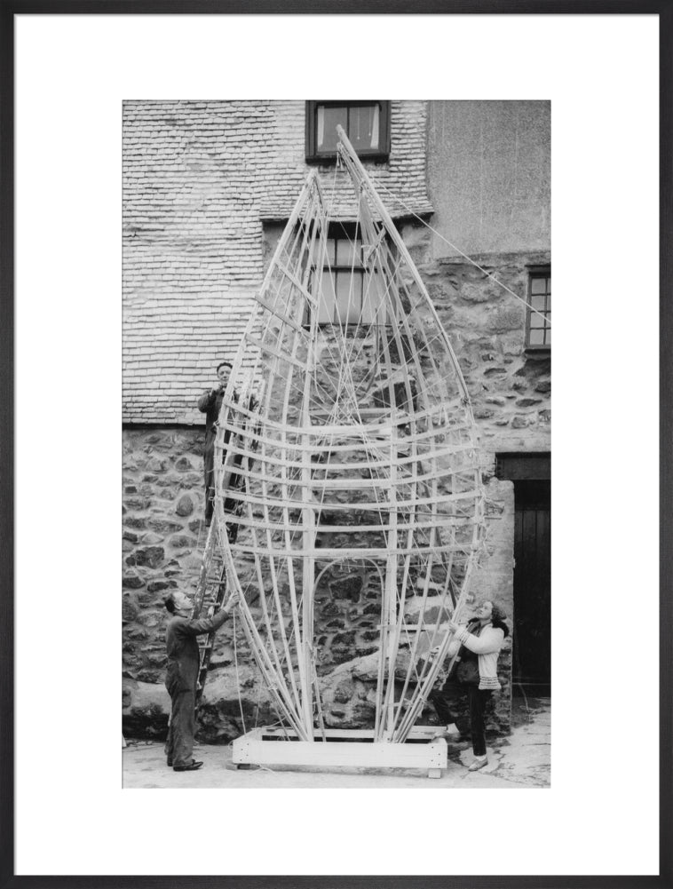 Barbara Hepworth working on the first stage of Winged Figure prototype, 1962.
